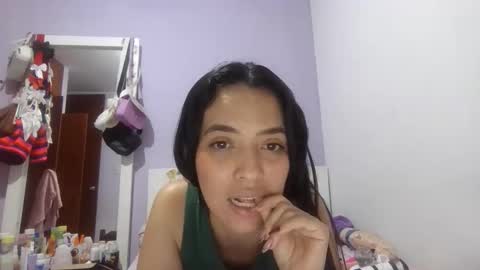 Snapshot of jazminojeda chatting on April 2026 05:03:01 AM jazminojeda online show from April 2026 05:03:01 AM
