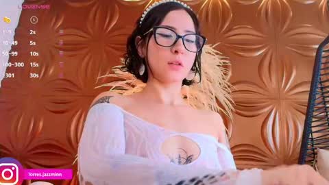 Jazmin online show from September 2025 01:22:01 PM