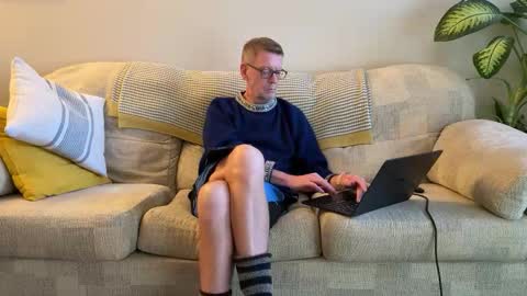 Jon online show from November 2025 03:02:01 PM