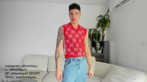 jdmontoya_ online show from January 2025 10:09:02 AM