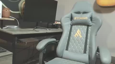 jdog00133 online show from October 2025 12:50:01 PM