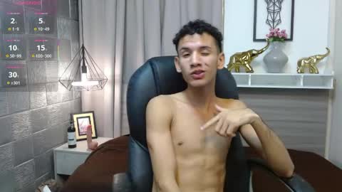 jdwhite18 online show from June 2026 04:07:02 AM
