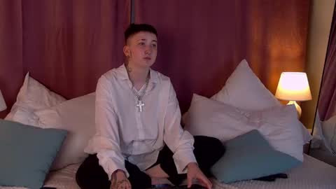 Jean online show from June 2026 11:53:02 PM
