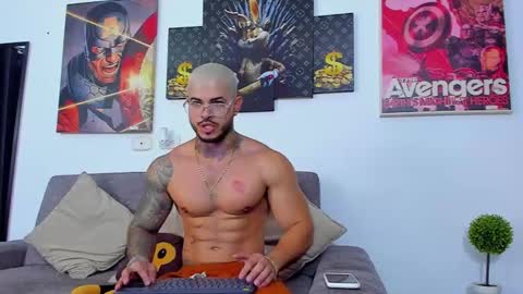 Snapshot of jean_lopez chatting on December 2024 11:29:01 PM Jean axelcrow Modelo Independiente online show from December 2024 11:29:01 PM