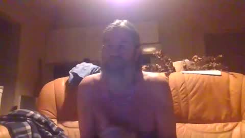 jeanclaudej online show from May 2026 08:06:02 PM