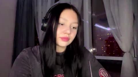 Jeane online show from December 2025 01:49:02 PM