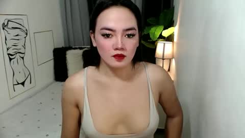 Jeanwants2play online show from November 2025 09:48:02 PM