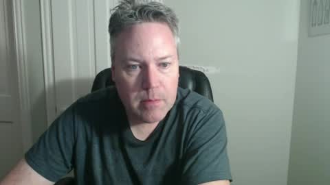 JE online show from October 2025 03:49:02 AM