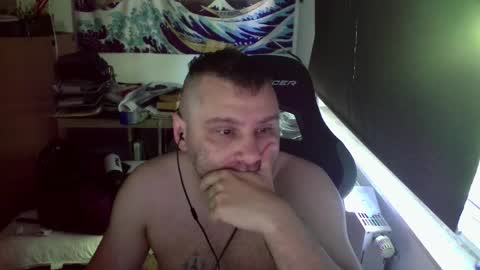 Snapshot of jeetzys chatting on May 2026 08:31:02 AM you may know me lol online show from May 2026 08:31:02 AM