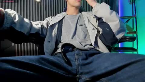 Jeff  online show from December 2025 12:01:02 PM