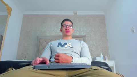 Snapshot of jeffdaltton chatting on January 2025 12:37:02 PM Jeff online show from January 2025 12:37:02 PM