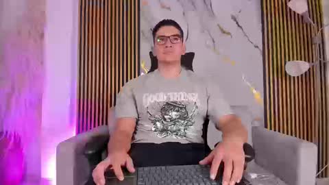 Snapshot of jeffdaltton chatting on September 2025 12:49:02 PM Jeff online show from September 2025 12:49:02 PM