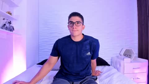 Snapshot of jeffdaltton chatting on September 2025 08:10:02 PM Jeff online show from September 2025 08:10:02 PM