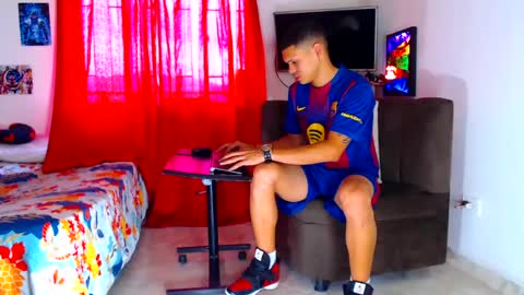 jeffer21_hot online show from July 2026 03:40:02 PM