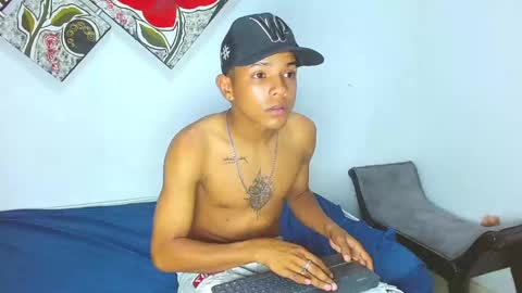 Snapshot of jeffer_sexy chatting on February 2025 09:30:01 PM jeffer sexi online show from February 2025 09:30:01 PM