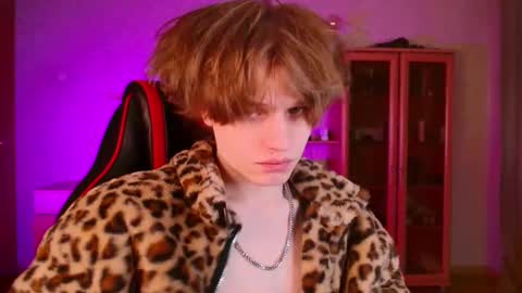 Jeffrey online show from November 2025 02:06:01 PM