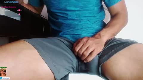 Snapshot of jeisongk chatting on January 2025 04:48:02 PM Jason online show from January 2025 04:48:02 PM