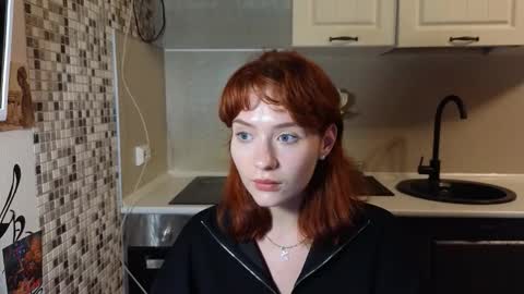 Emily online show from September 2025 09:50:01 PM