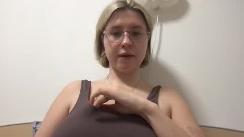 Inna  online show from January 2026 05:27:02 PM