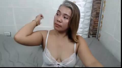 Snapshot of jemm36 chatting on May 2026 12:19:01 AM Jem online show from May 2026 12:19:01 AM