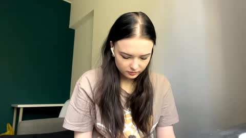 Luna online show from April 2026 10:13:02 AM