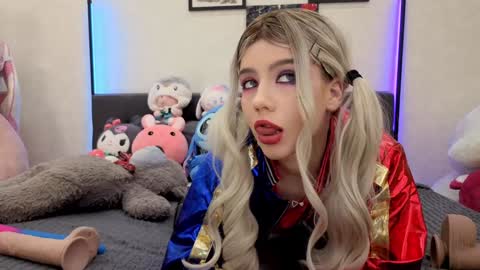 Dolly online show from November 2025 01:36:02 PM