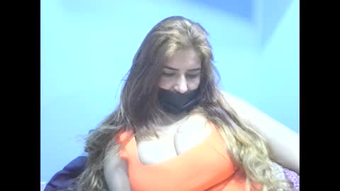 jenifer_91 online show from January 2025 02:10:01 PM