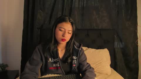 jeniferpowell_nm online show from October 2025 01:12:02 PM