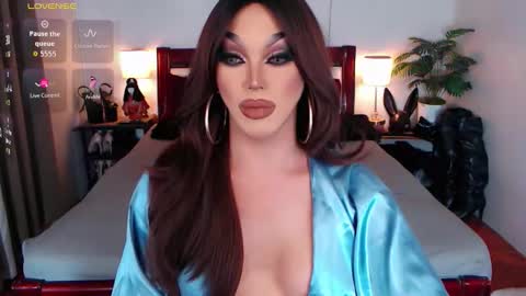 Queen Jenifer online show from March 2026 06:40:02 AM