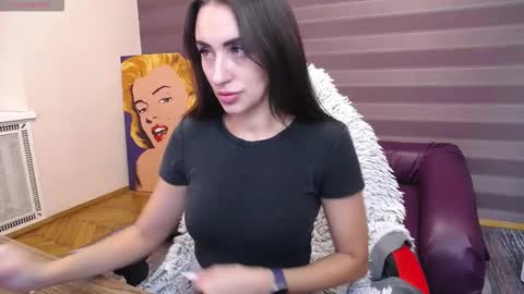 Kira online show from November 2025 09:34:01 AM