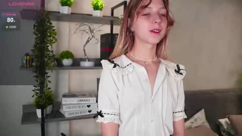 Hi everyone my name Kira online show from September 2025 10:16:01 AM