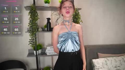 Hi everyone my name Kira online show from October 2025 10:05:02 AM