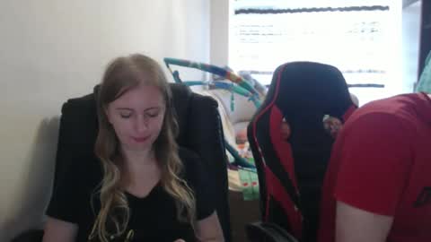 JenisAndPeter online show from September 2025 06:16:02 AM