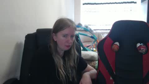 JenisAndPeter online show from September 2025 06:51:01 AM