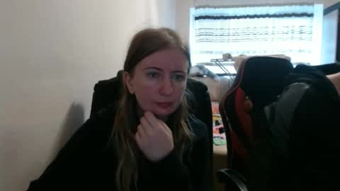 JenisAndPeter online show from October 2025 05:52:01 AM