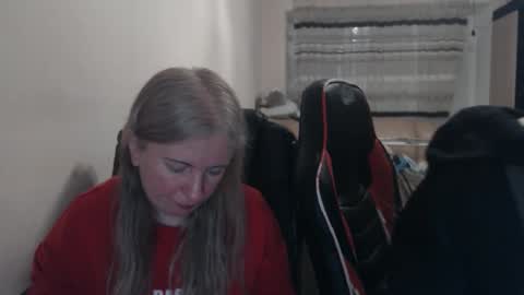 Snapshot of jenisandpeter chatting on April 2026 06:30:01 PM JenisAndPeter online show from April 2026 06:30:01 PM