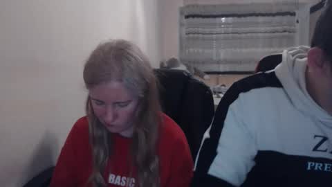 Snapshot of jenisandpeter chatting on April 2026 08:03:02 PM JenisAndPeter online show from April 2026 08:03:02 PM