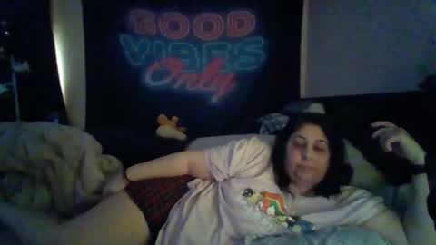 Snapshot of jennabrady chatting on January 2025 03:45:01 PM  Dragon Queen. Be my Dragon --  and  online show from January 2025 03:45:01 PM