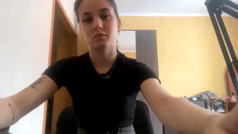 Mia online show from January 2026 09:01:02 AM