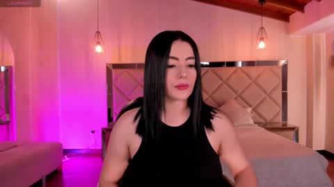 Jenna Olson  online show from October 2025 05:41:02 PM