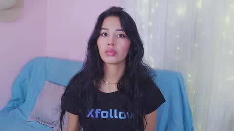 Snapshot of jenner_mills chatting on May 2026 03:00:01 AM Jenner online show from May 2026 03:00:01 AM