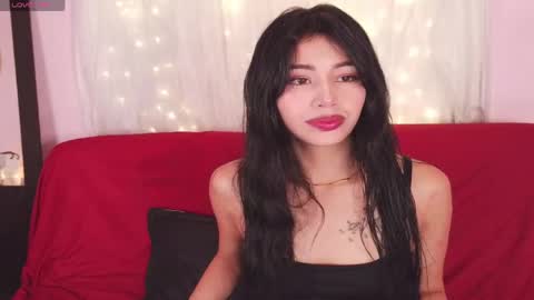 Snapshot of jenner_mills chatting on May 2026 11:37:01 AM Jenner online show from May 2026 11:37:01 AM