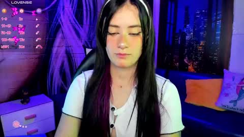 Snapshot of jenni_arango chatting on December 2024 04:11:01 AM Jenny online show from December 2024 04:11:01 AM