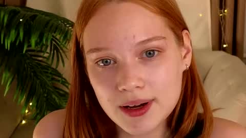 Snapshot of jennifer_shy_ chatting on November 2025 02:26:01 PM Jennifer online show from November 2025 02:26:01 PM