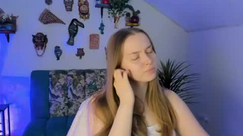 Snapshot of jennifergraces chatting on June 2026 04:38:02 PM Jennifer online show from June 2026 04:38:02 PM