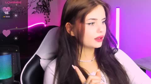 Snapshot of jenniferwandis77 chatting on December 2024 09:52:02 PM Jenni online show from December 2024 09:52:02 PM