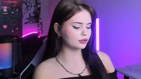 Snapshot of jenniferwandis77 chatting on December 2024 06:32:02 AM Jenni online show from December 2024 06:32:02 AM