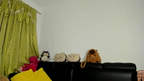 jenniifer_t online show from April 2026 05:11:01 AM