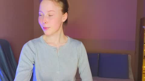 Snapshot of jenny_angelok chatting on May 2026 01:40:01 PM Next broadcast on December 05 subject to change online show from May 2026 01:40:01 PM