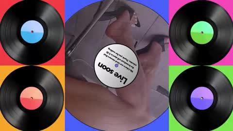 Snapshot of jenny_fighterfeet chatting on December 2025 01:39:01 PM Jenny online show from December 2025 01:39:01 PM